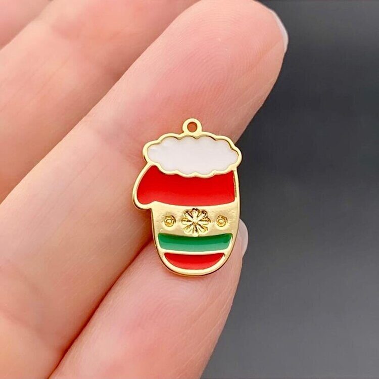 Подвеска с эмалью «Варежка Деда Мороза»