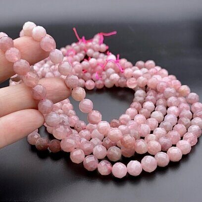 Клубничный кварц, гранёный (Strawberry Quartz)